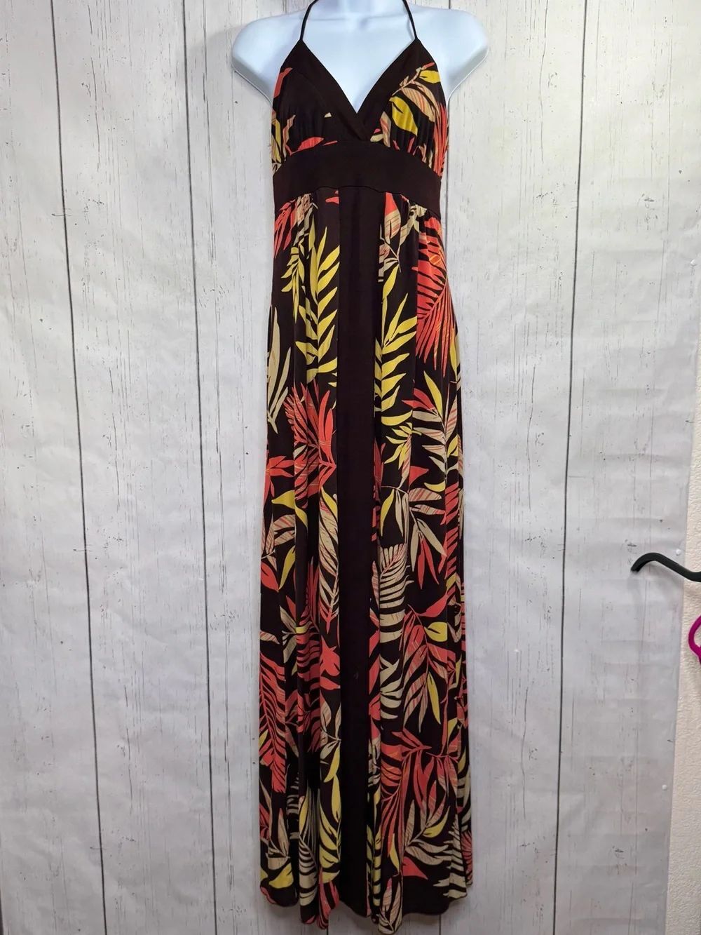 XOXO Brown Tropical Leaf Print Halter Maxi Dress Size M Resort Vacation Boho Y2K